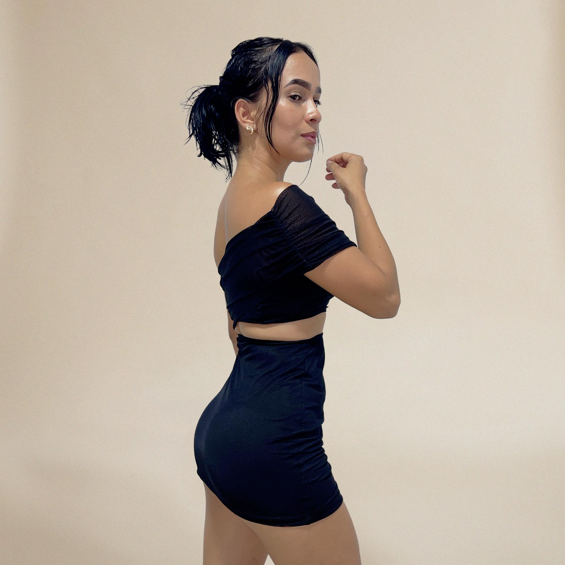 ELY-VESTIDO-UN-HOMBRO - foto 2